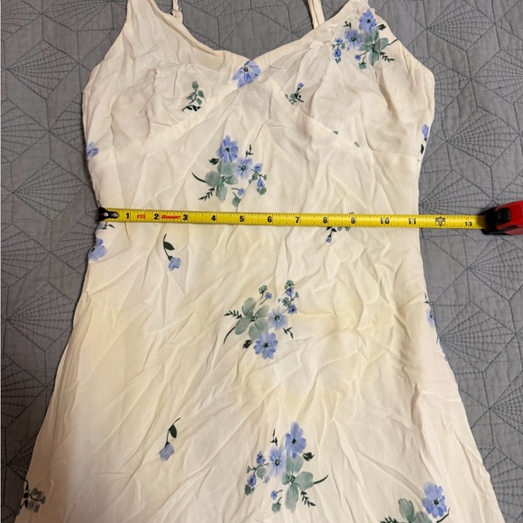 Princess Polly Sing Along Maxi Dress White/Blue Floral Sz 2 - Picture 6 of 7